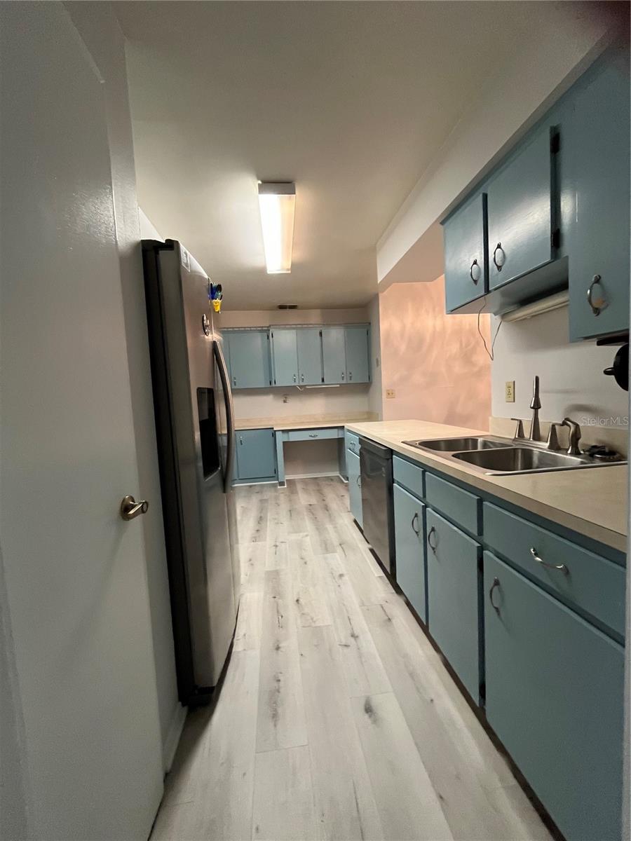 Image 23 of 52 For 3535 Dovetail Lane N