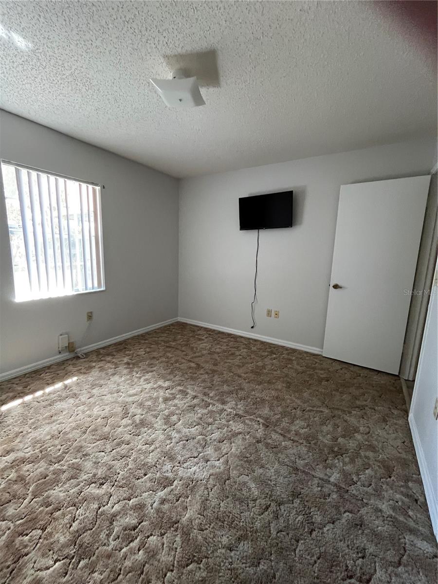 Image 33 of 52 For 3535 Dovetail Lane N