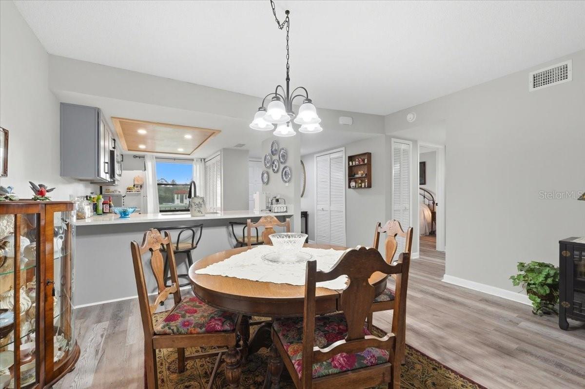 Image 14 of 41 For 2903 Granada Court 2903