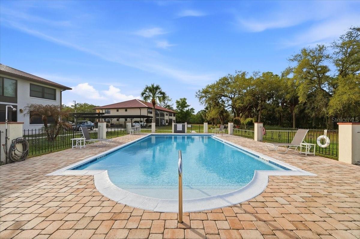 Image 27 of 41 For 2903 Granada Court 2903