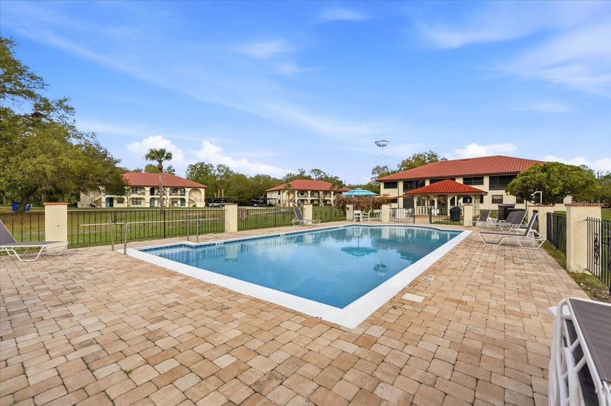 Image 28 of 41 For 2903 Granada Court 2903