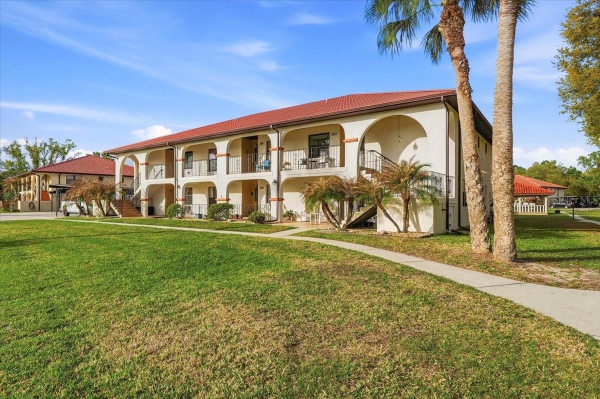 Image 37 of 41 For 2903 Granada Court 2903