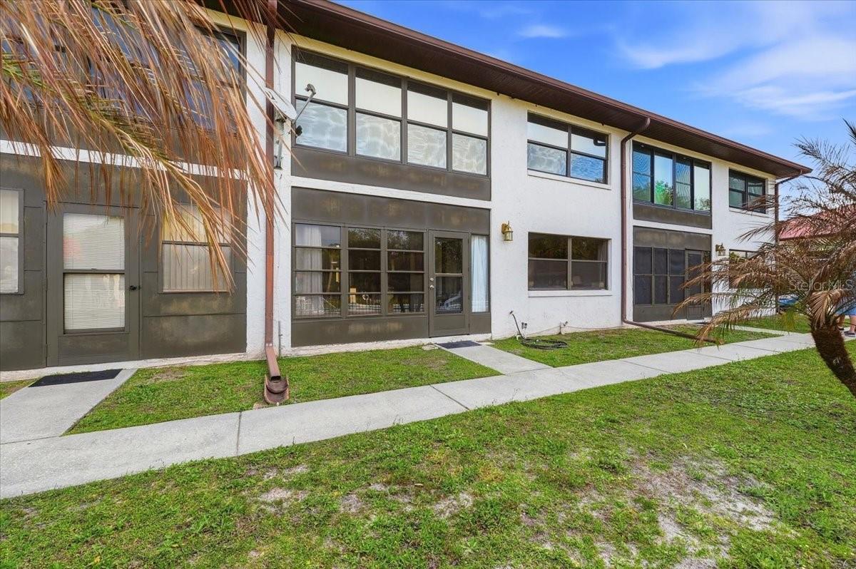 Image 39 of 41 For 2903 Granada Court 2903