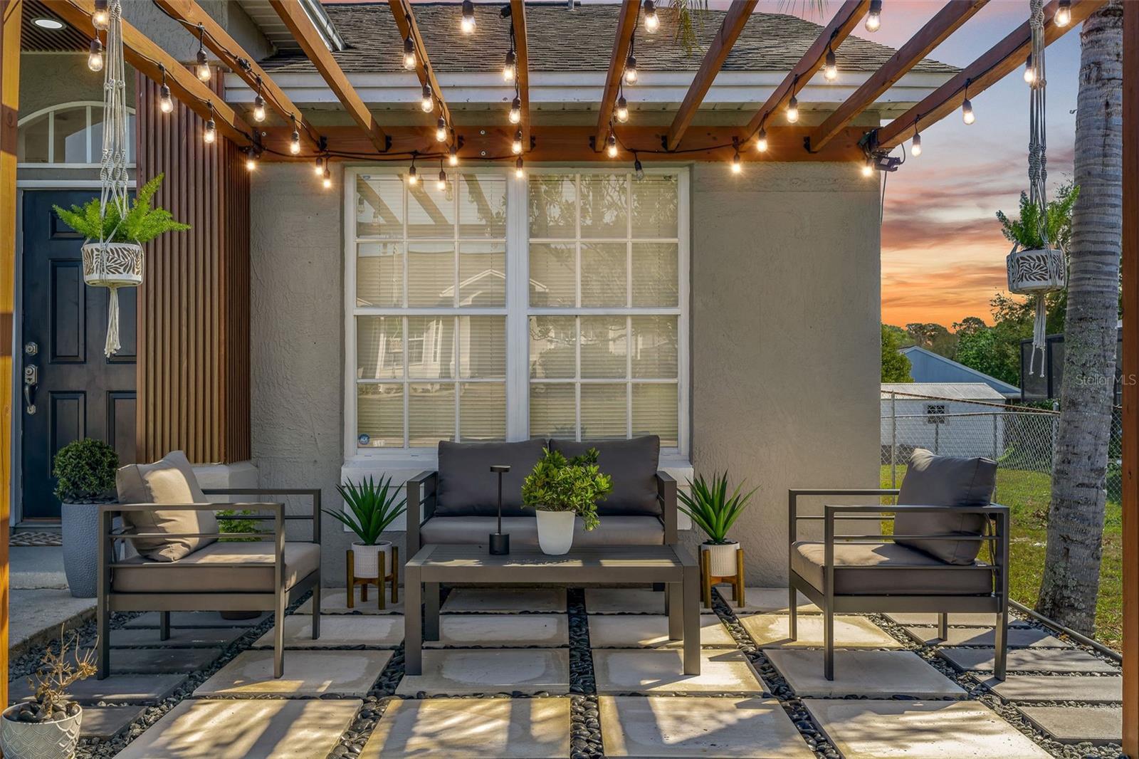 Image 3 of 28 For 8025 Ridgeglen Cir W