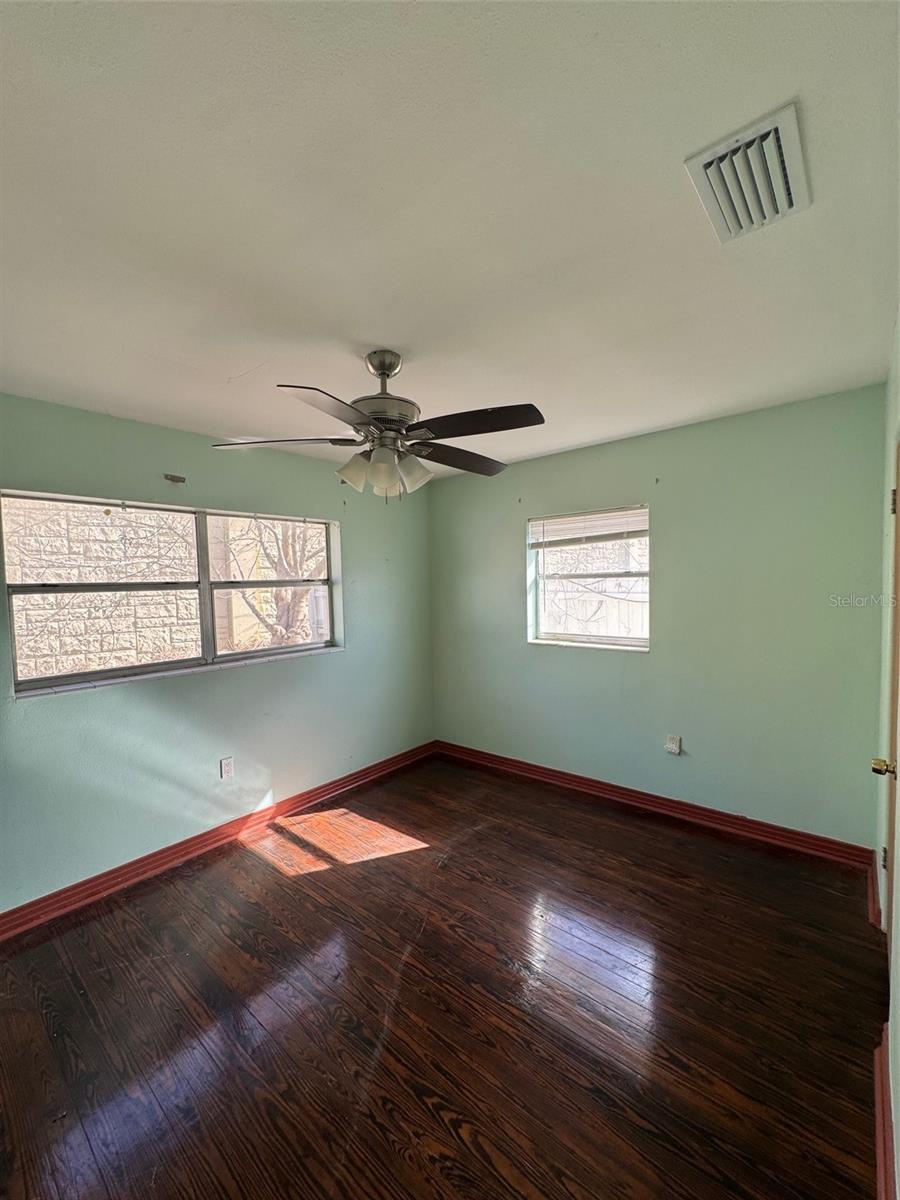 Image 6 of 8 For 312 Lime Avenue