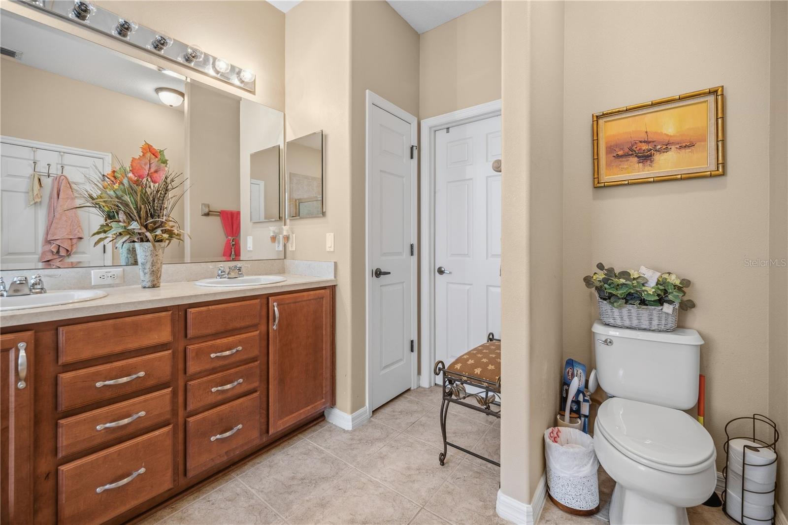 Image 16 of 50 For 268 Oak Landing Lane