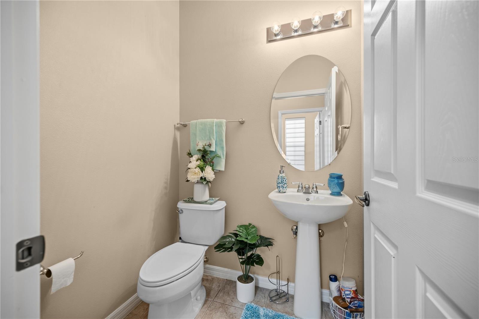 Image 19 of 50 For 268 Oak Landing Lane