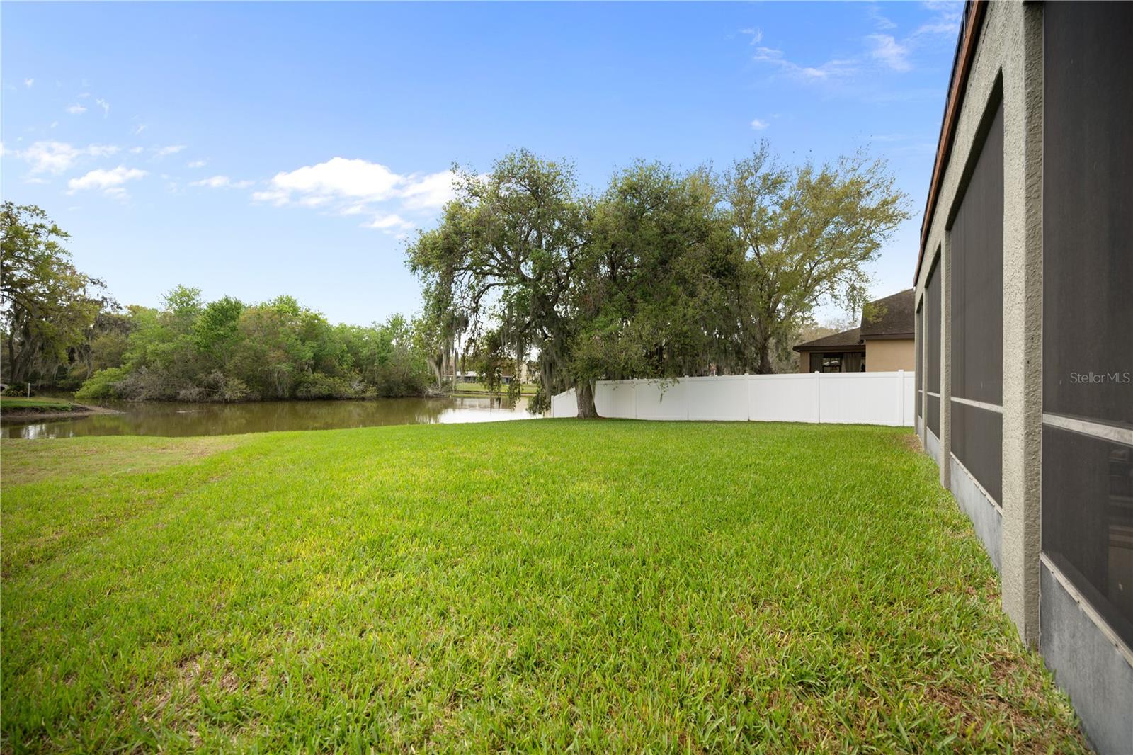 Image 6 of 50 For 268 Oak Landing Lane