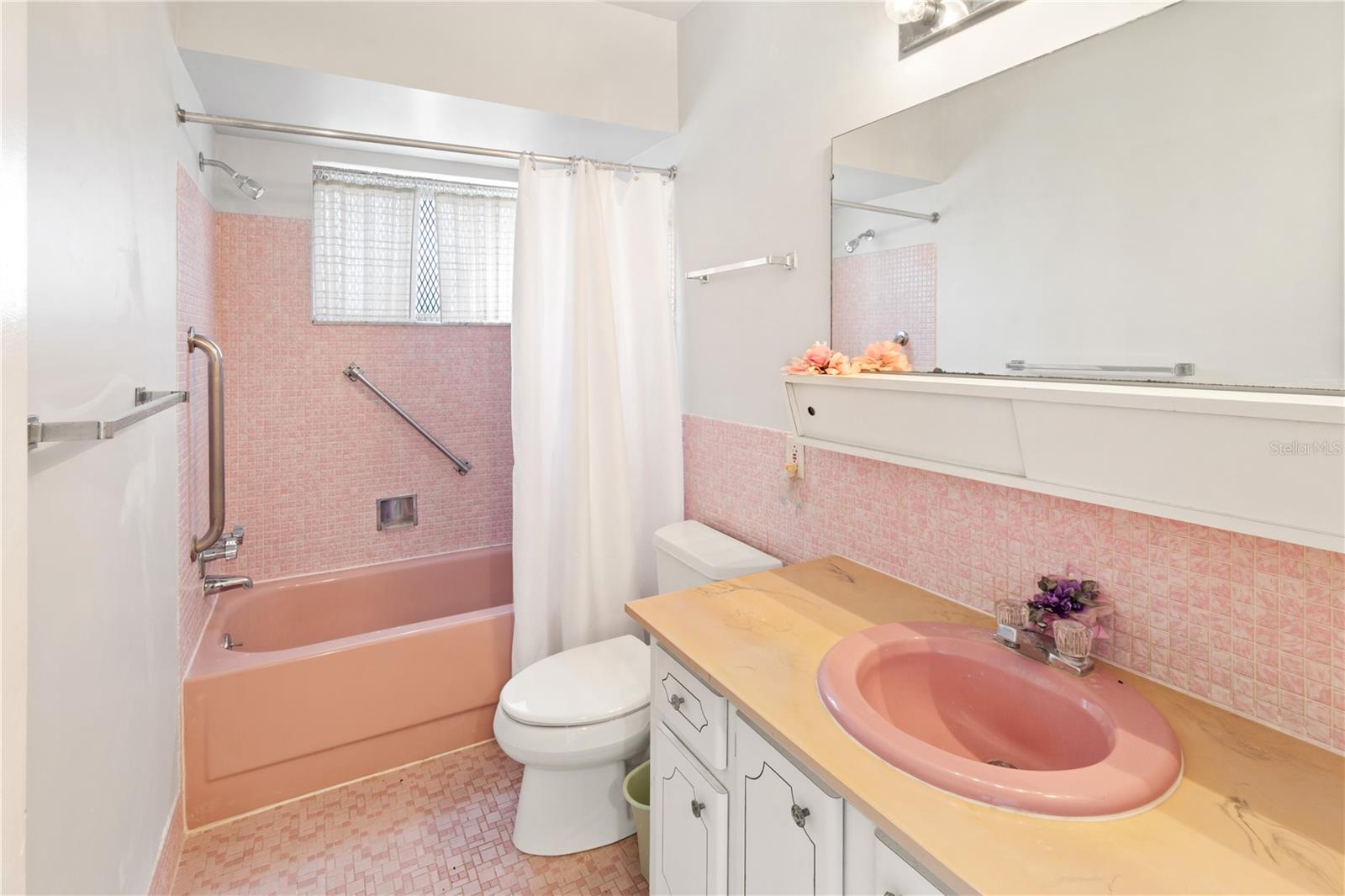 Image 11 of 23 For 1700 6th Street Nw C2