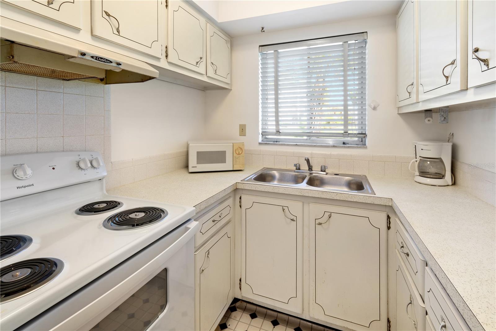 Image 8 of 23 For 1700 6th Street Nw C2