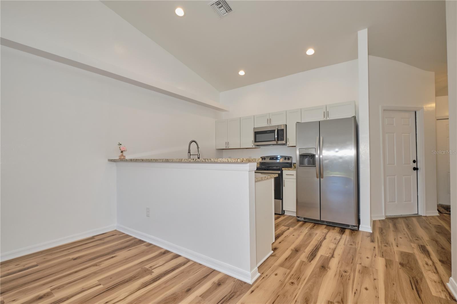 Image 17 of 61 For 3520-3524 17th Avenue