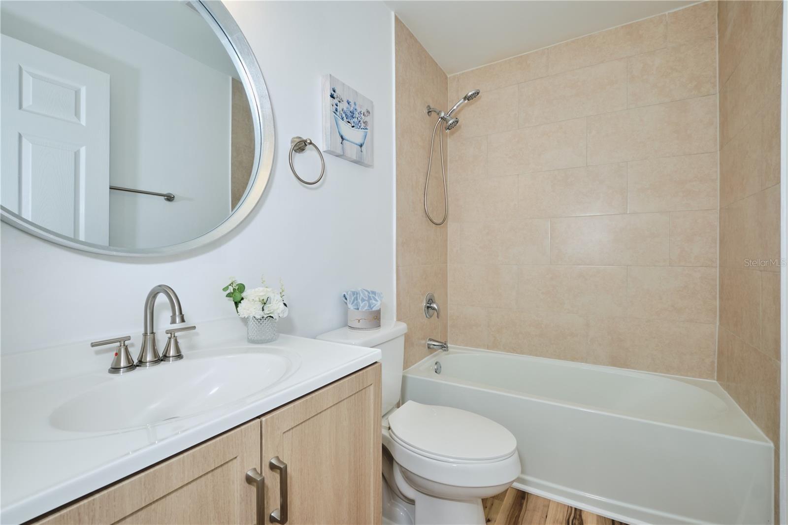 Image 25 of 61 For 3520-3524 17th Avenue