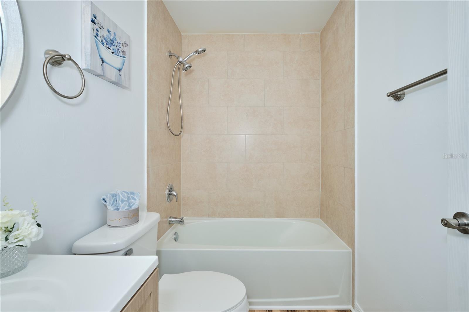 Image 27 of 61 For 3520-3524 17th Avenue