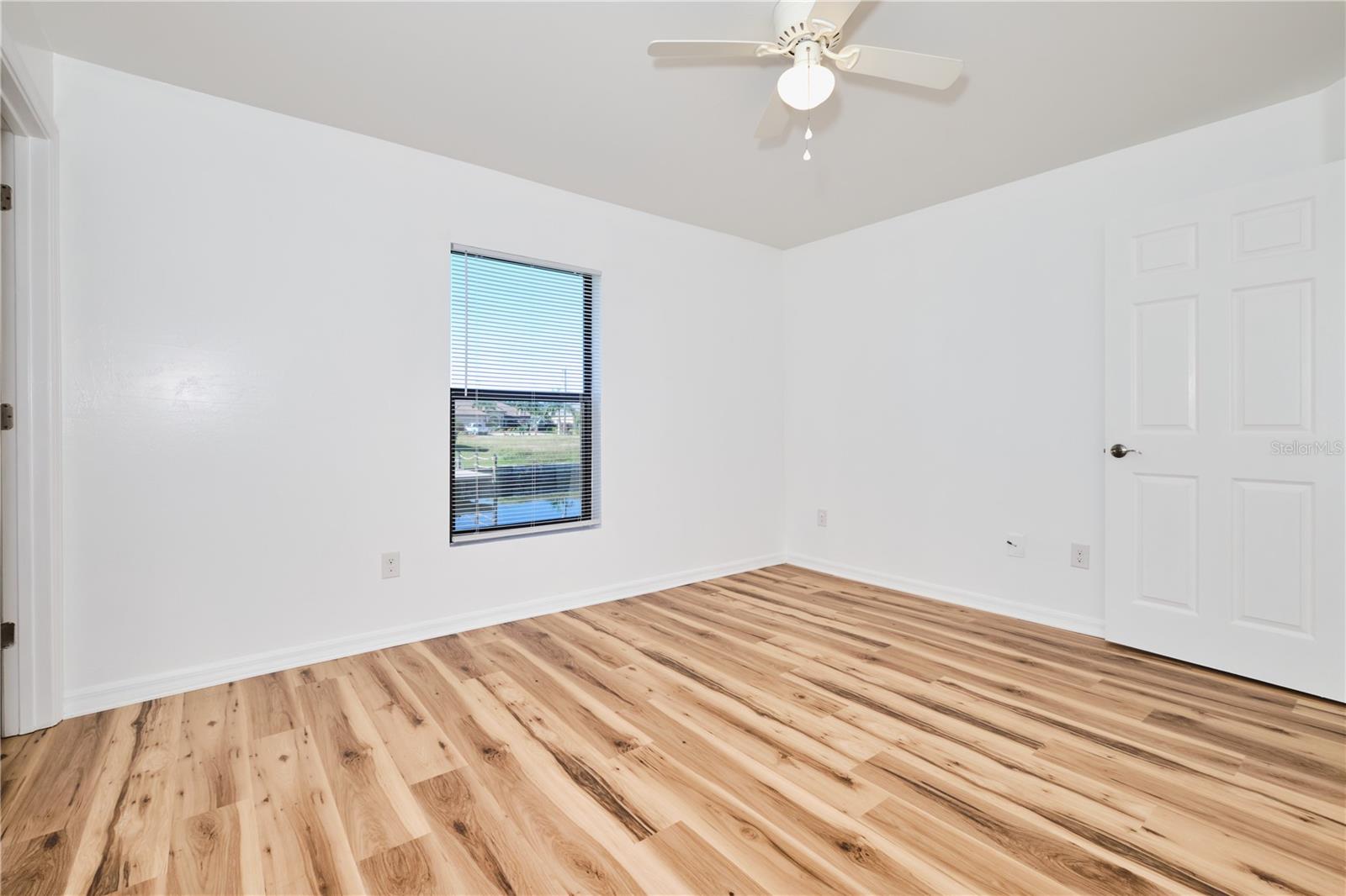 Image 35 of 61 For 3520-3524 17th Avenue