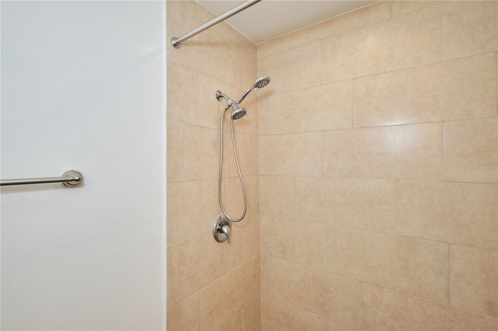 Image 43 of 61 For 3520-3524 17th Avenue