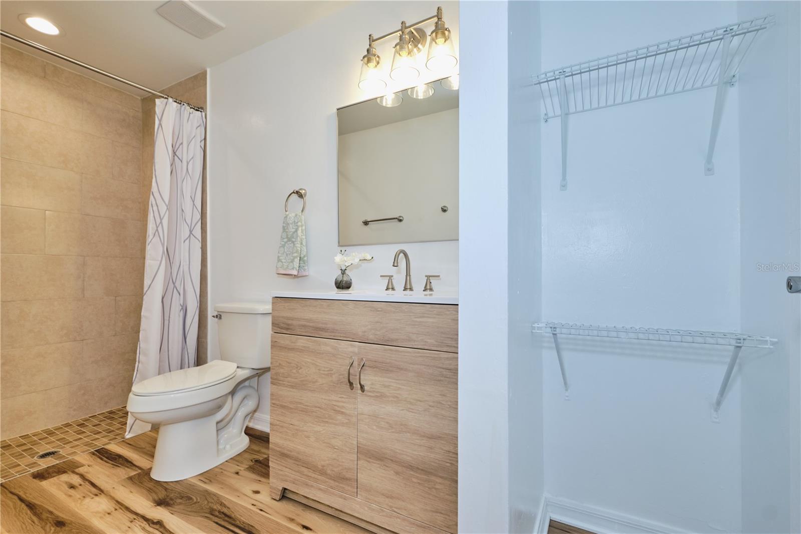 Image 45 of 61 For 3520-3524 17th Avenue