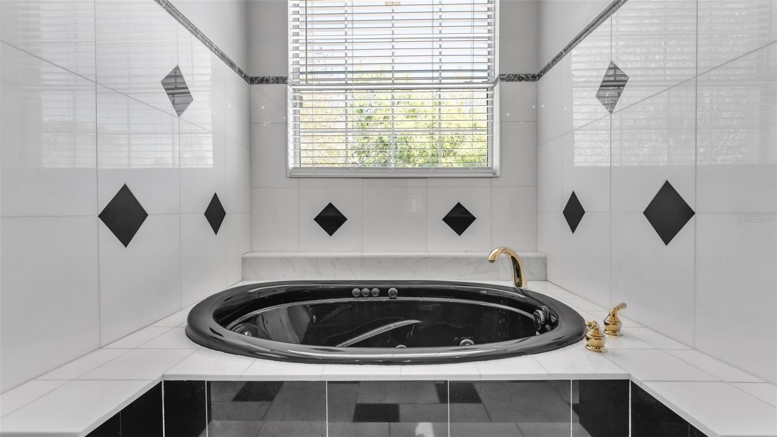 Image 43 of 83 For 12640 Us Highway 98 N