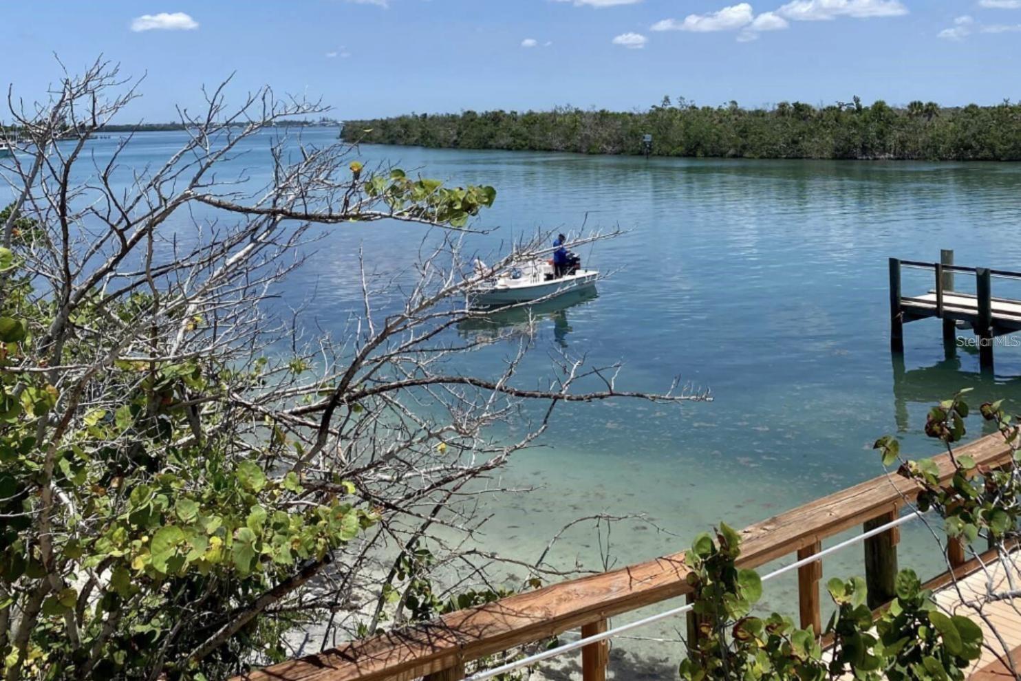 Image 15 of 21 For 7113 Regina Drive