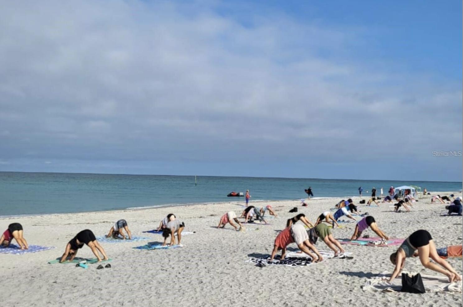 Image 17 of 21 For 7113 Regina Drive