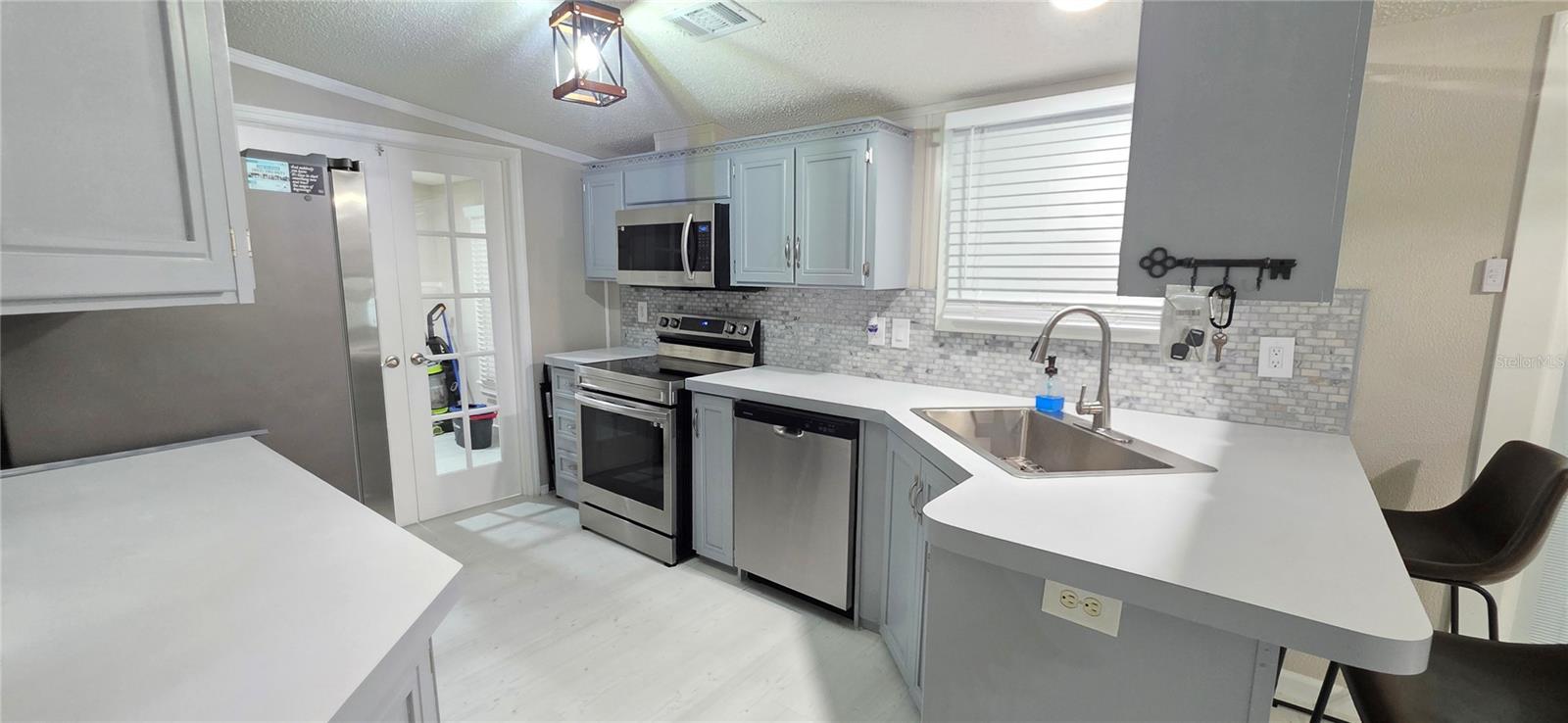 Image 13 of 34 For 3191 Keuka Loop