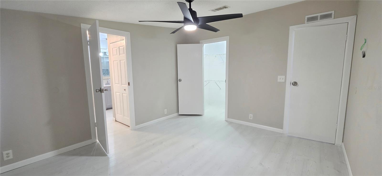 Image 15 of 34 For 3191 Keuka Loop