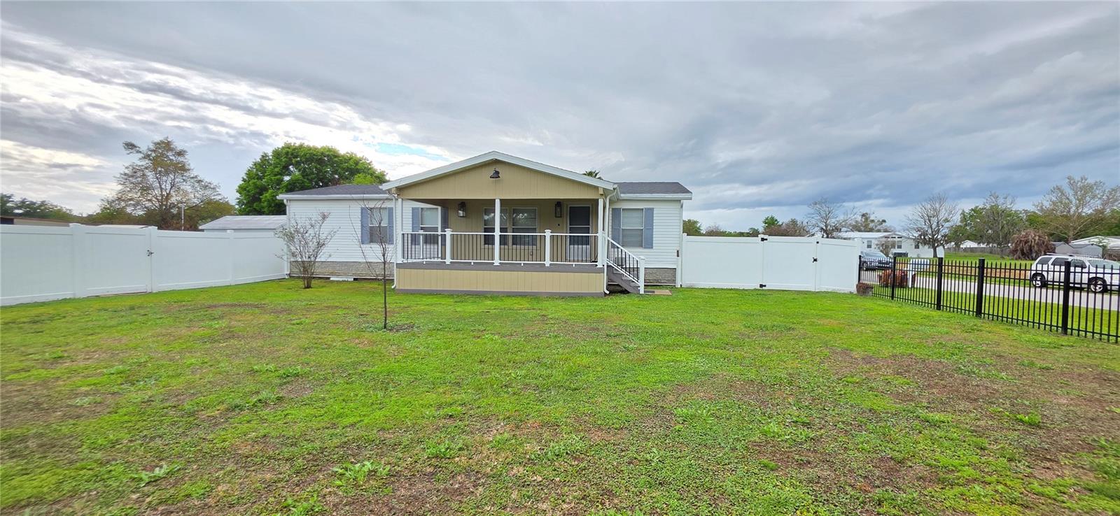 Image 2 of 34 For 3191 Keuka Loop