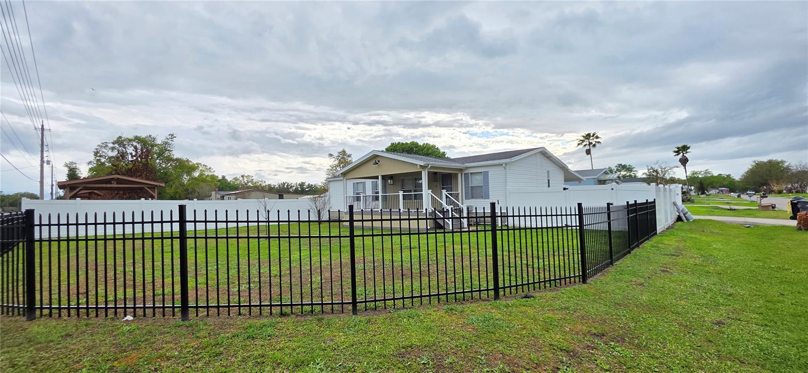 Image 4 of 34 For 3191 Keuka Loop