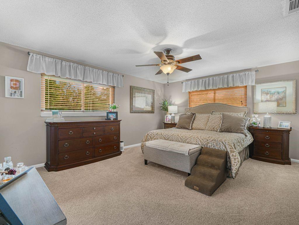 Image 13 of 19 For 1709 Virginia Court