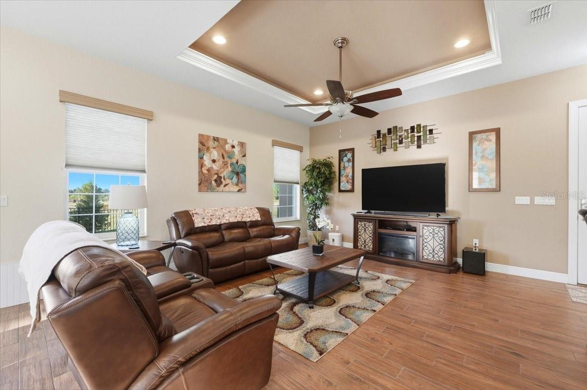 Image 13 of 35 For 576 Meandering Way