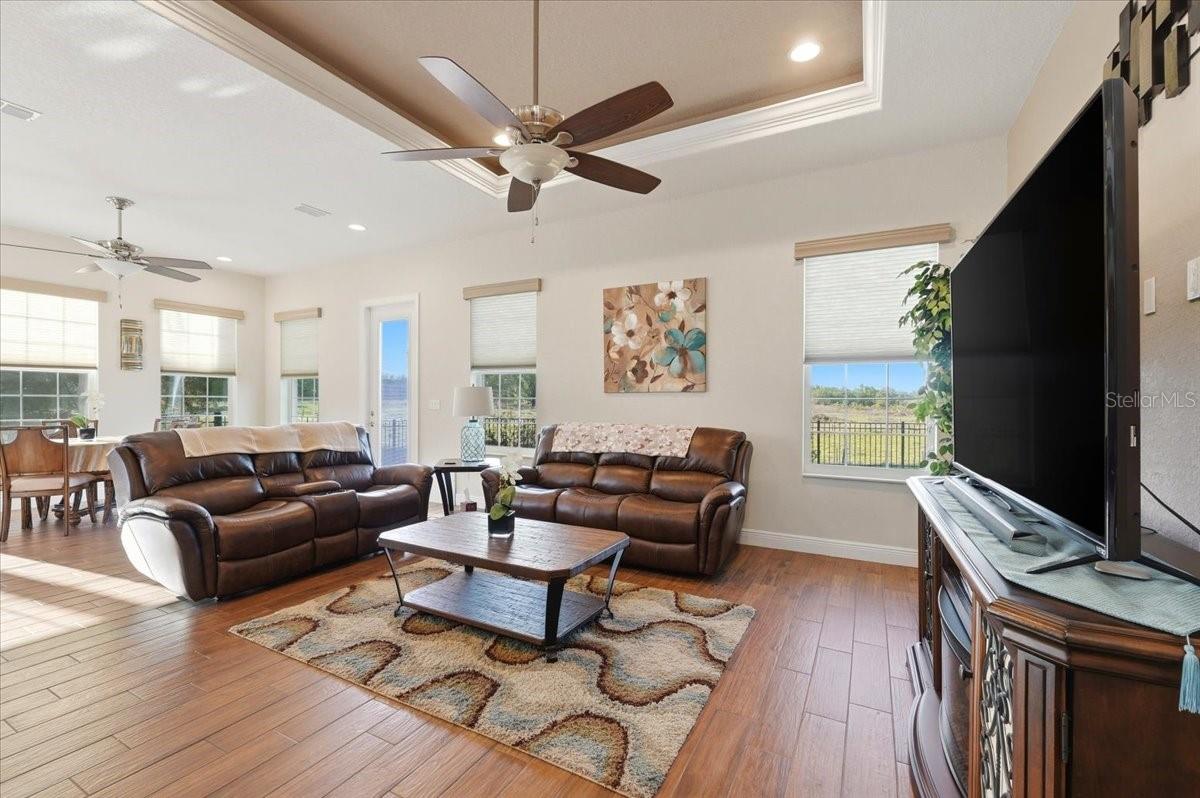 Image 14 of 35 For 576 Meandering Way