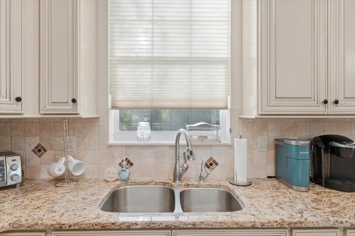 Image 17 of 35 For 576 Meandering Way