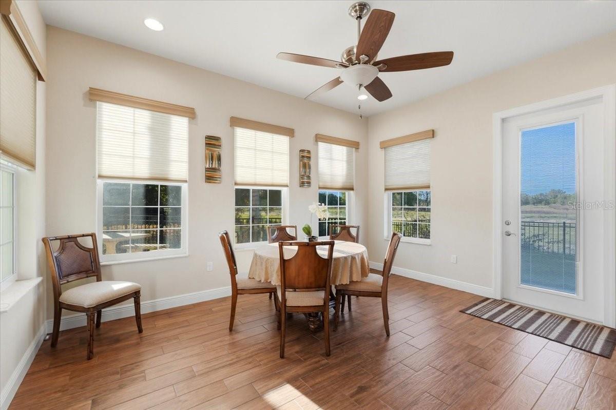 Image 20 of 35 For 576 Meandering Way