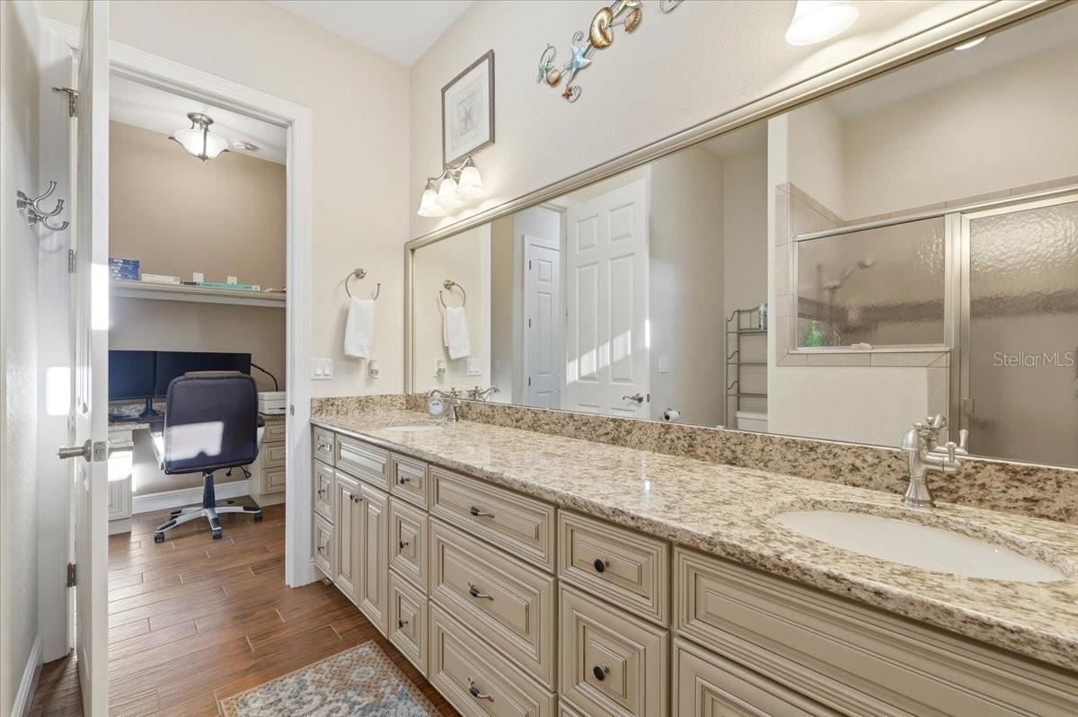 Image 28 of 35 For 576 Meandering Way