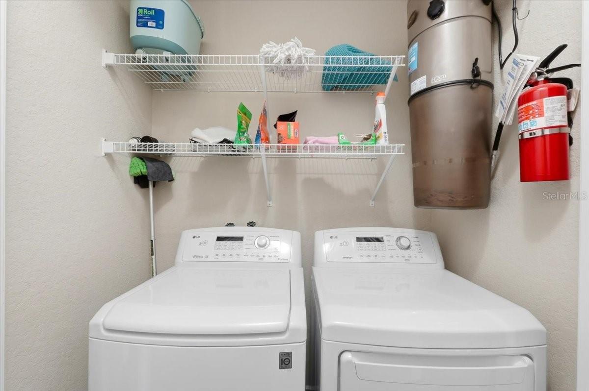 Image 31 of 35 For 576 Meandering Way