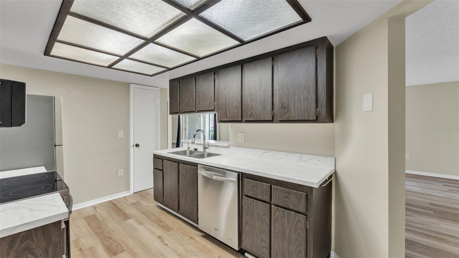 Image 15 of 39 For 2025 Sylvester Road N101