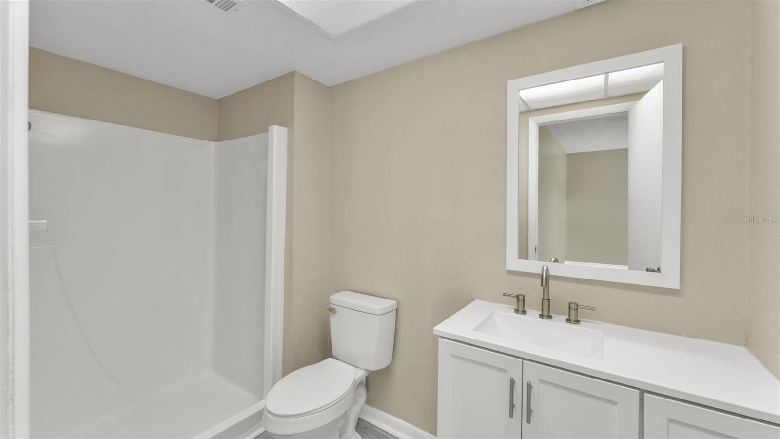 Image 22 of 39 For 2025 Sylvester Road N101