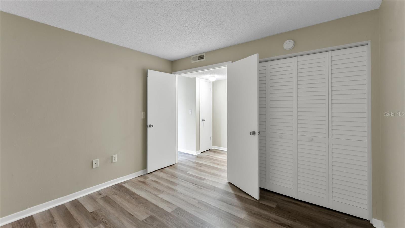 Image 26 of 39 For 2025 Sylvester Road N101