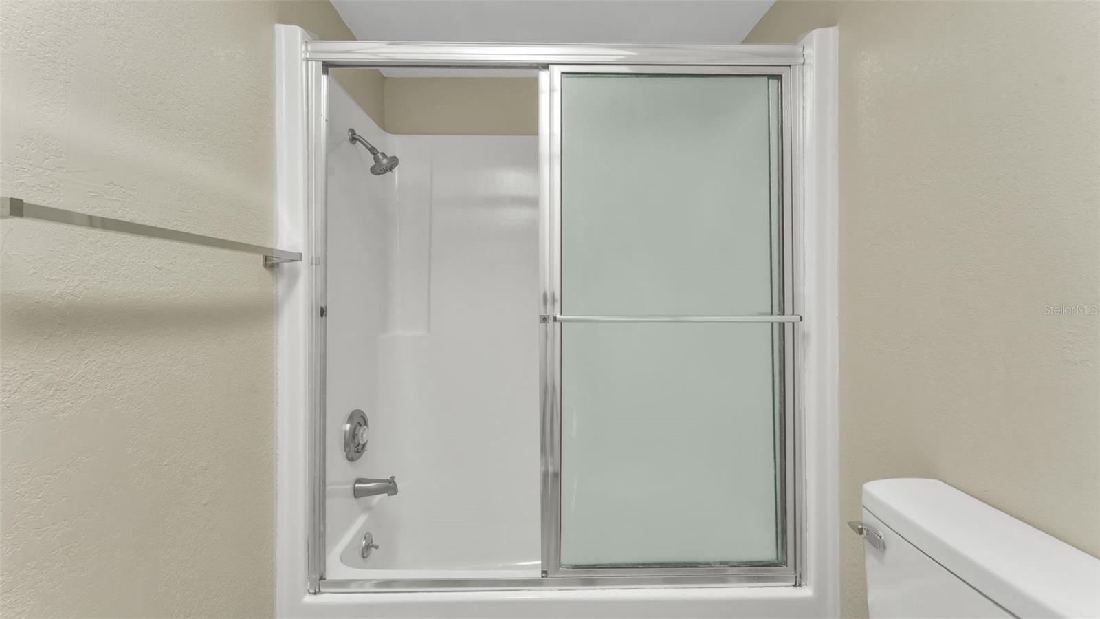 Image 28 of 39 For 2025 Sylvester Road N101