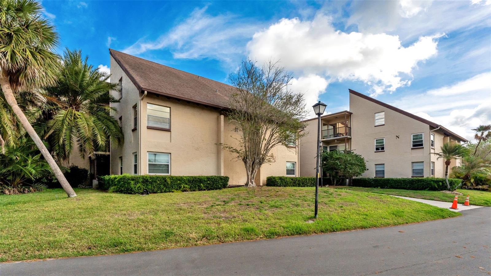 Image 4 of 39 For 2025 Sylvester Road N101