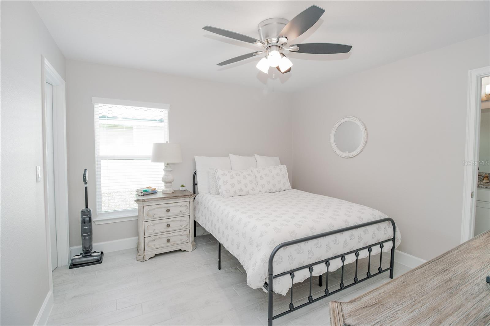 Image 22 of 47 For 4526 Grandview Glen Drive