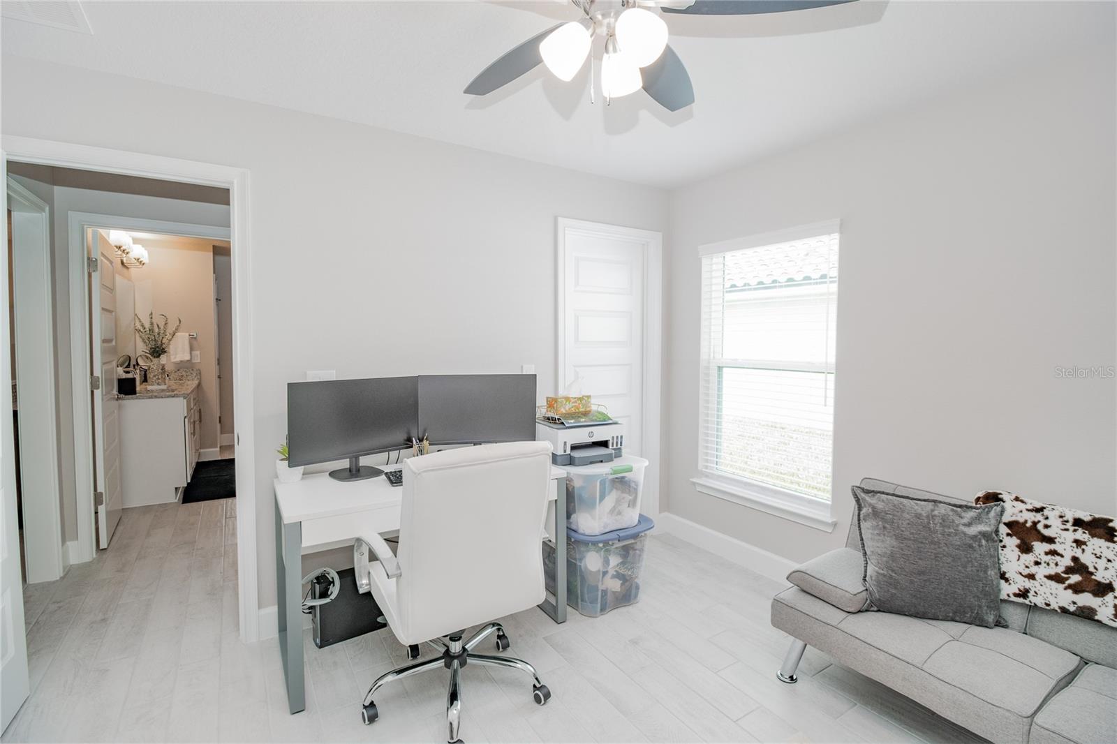 Image 26 of 47 For 4526 Grandview Glen Drive