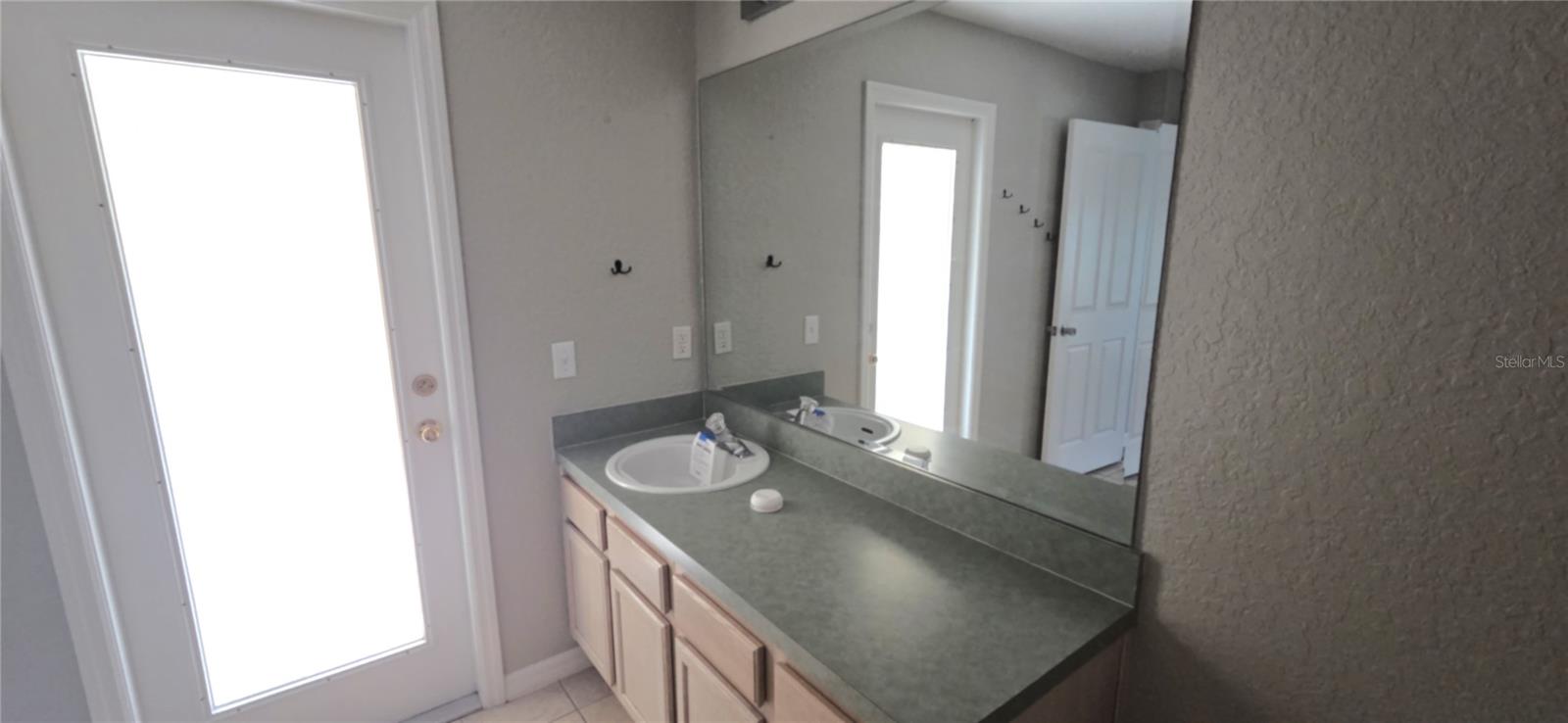 Image 12 of 30 For 528 Reserve Drive