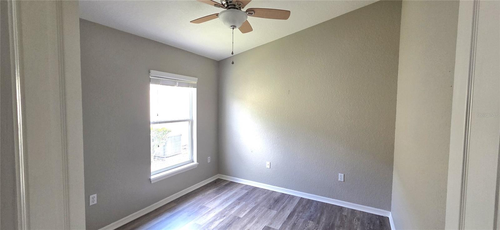 Image 18 of 30 For 528 Reserve Drive