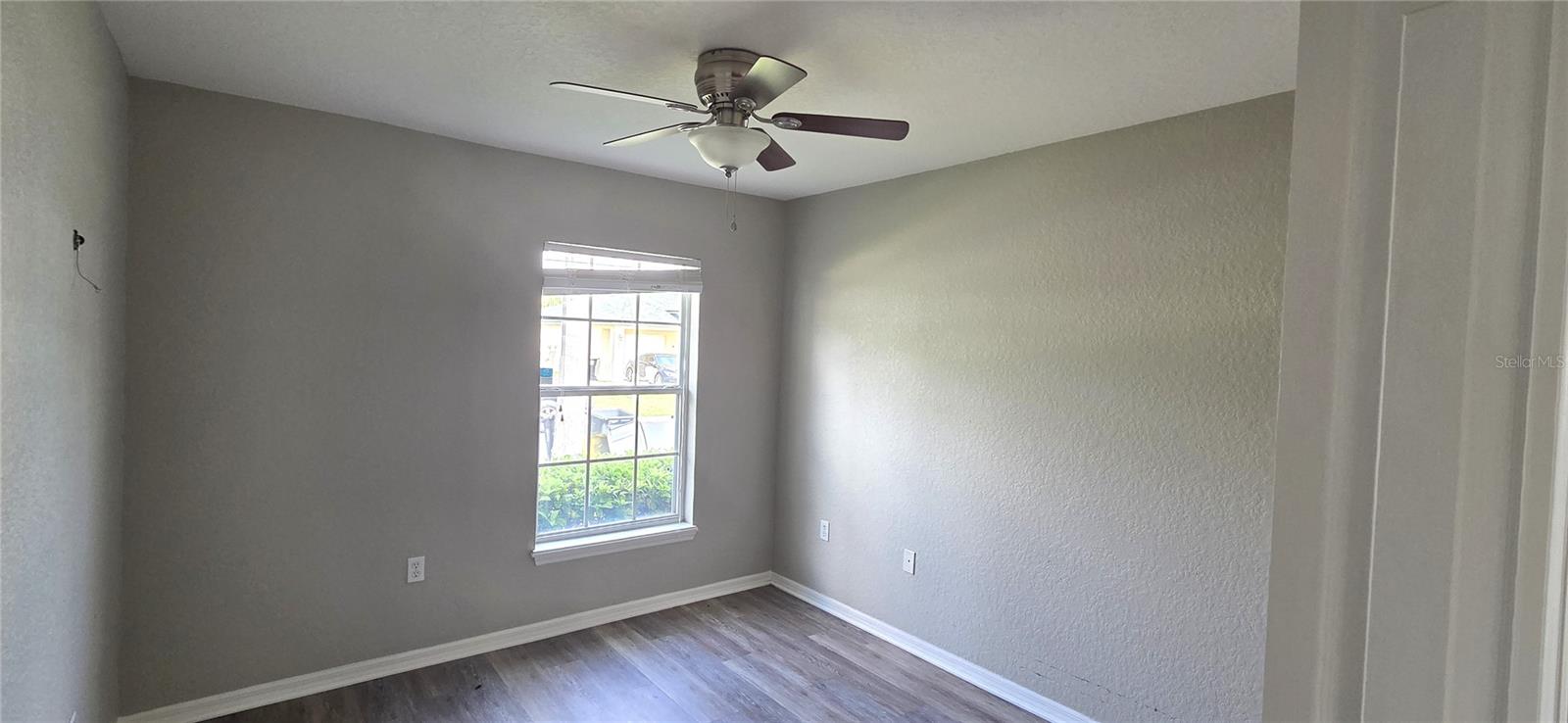 Image 21 of 30 For 528 Reserve Drive