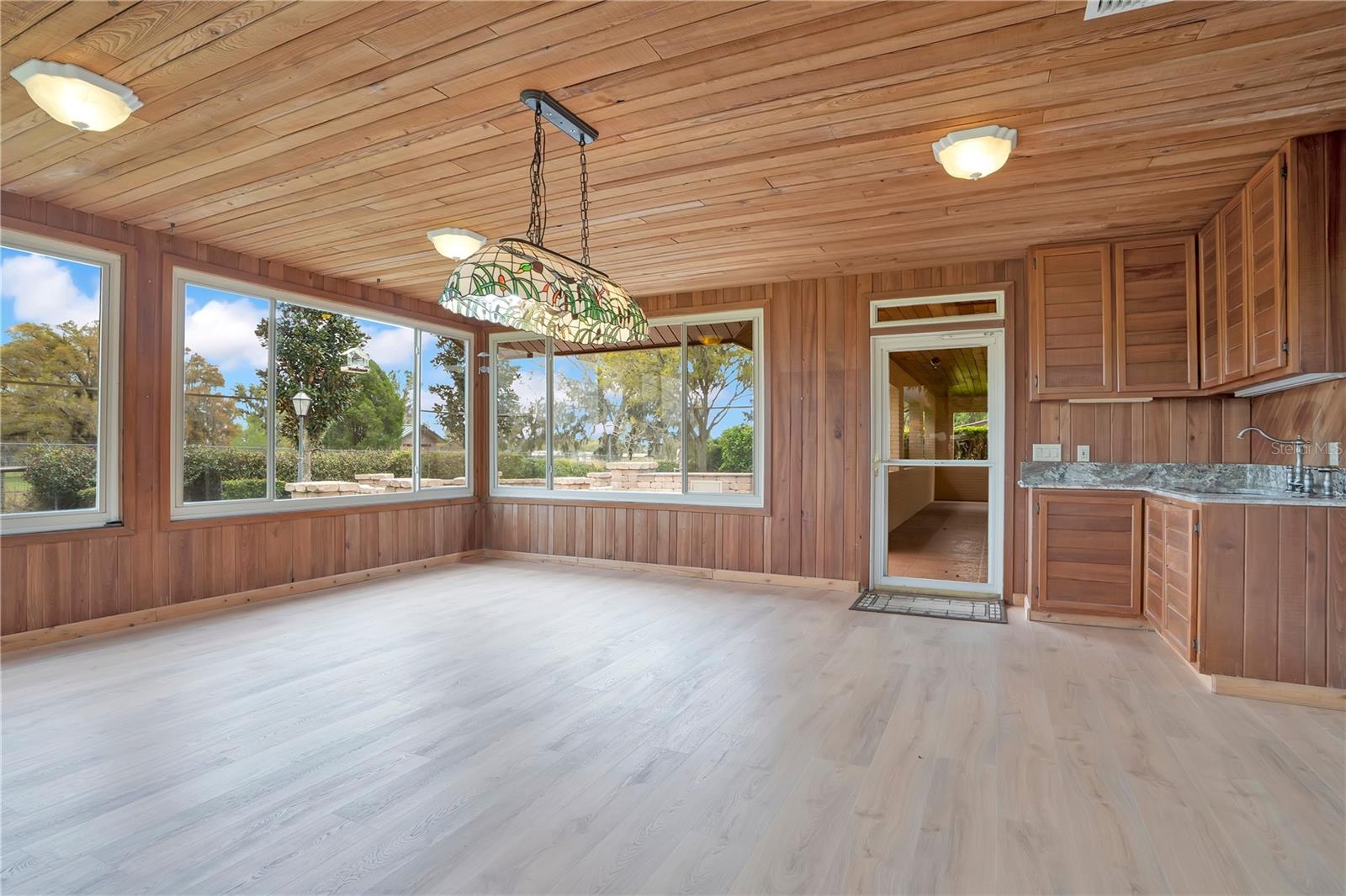 Image 23 of 81 For 1401 Buell Court