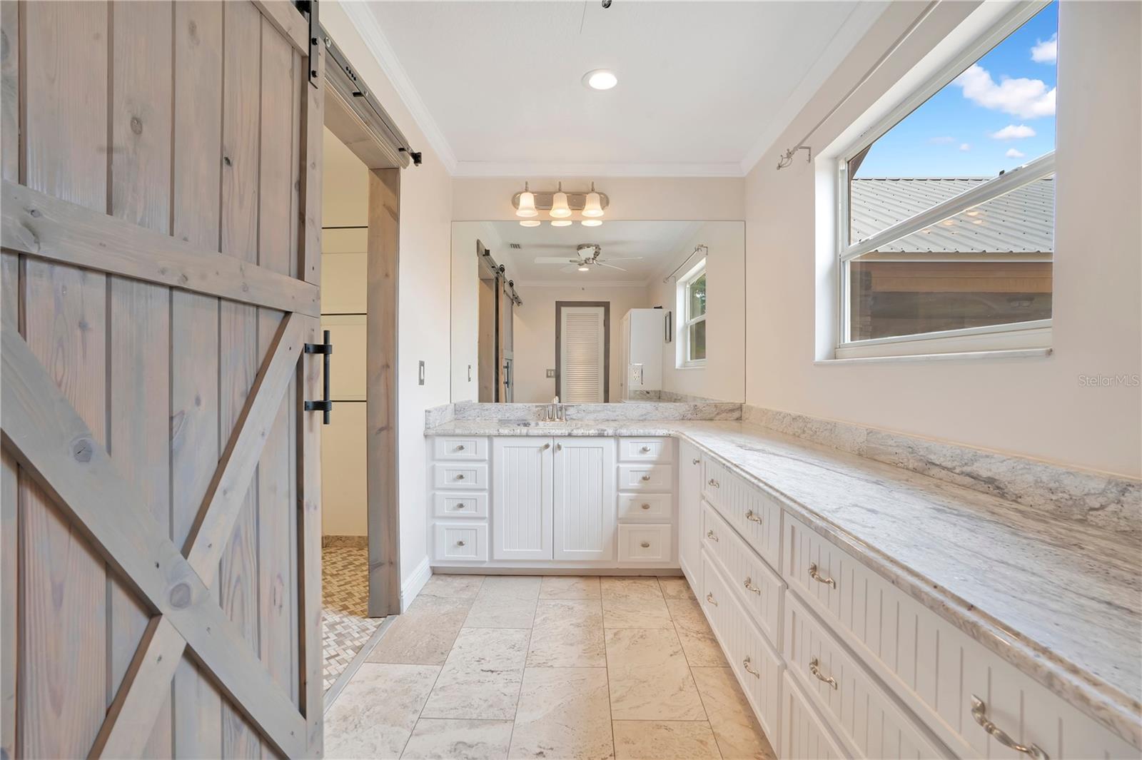 Image 29 of 81 For 1401 Buell Court