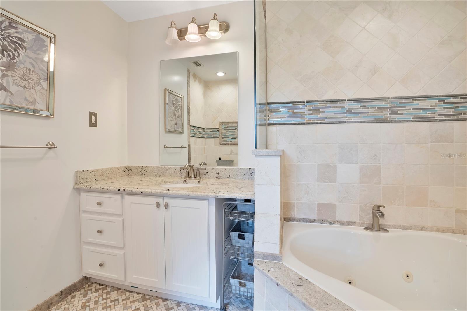 Image 32 of 81 For 1401 Buell Court