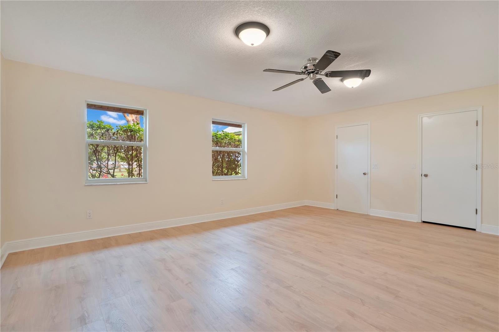 Image 34 of 81 For 1401 Buell Court