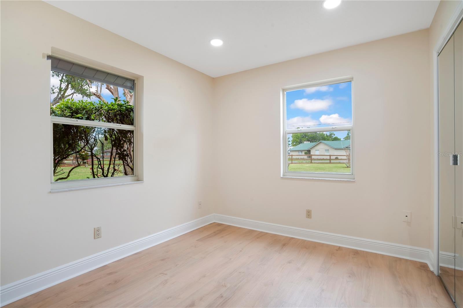 Image 39 of 81 For 1401 Buell Court