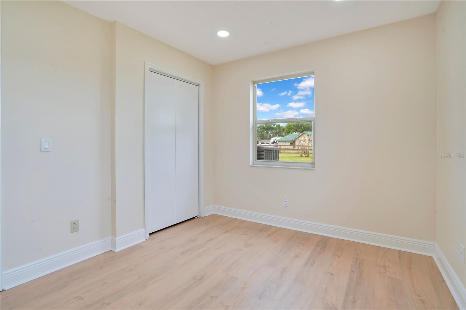 Image 40 of 81 For 1401 Buell Court